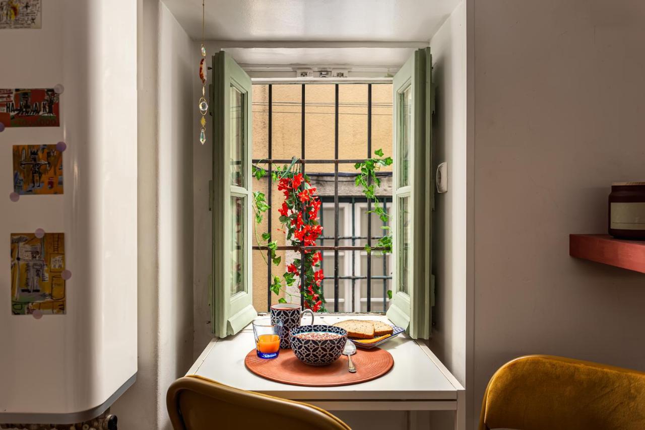 Vakantiehuis Casa Aurora - Bairro Tipico A Minutos Do Terreiro Lissabon
